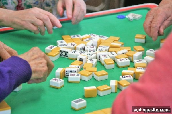 pg电子试玩网深度解析：棋牌博弈中的策略艺术——从斗地主过牌到骰宝大小预测