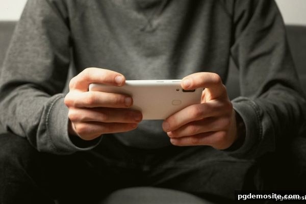 pg电子试玩网深度解析：水果机多线投注技巧与百家乐概率博弈